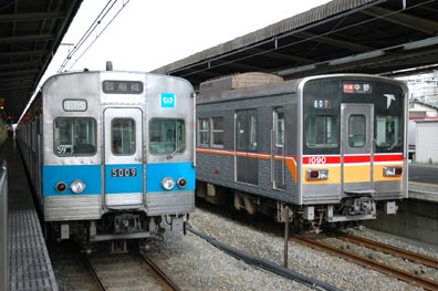 や*じ様 東葉高速鉄道 1000形1000系 1042 形式板 東京メトロ東西線 や