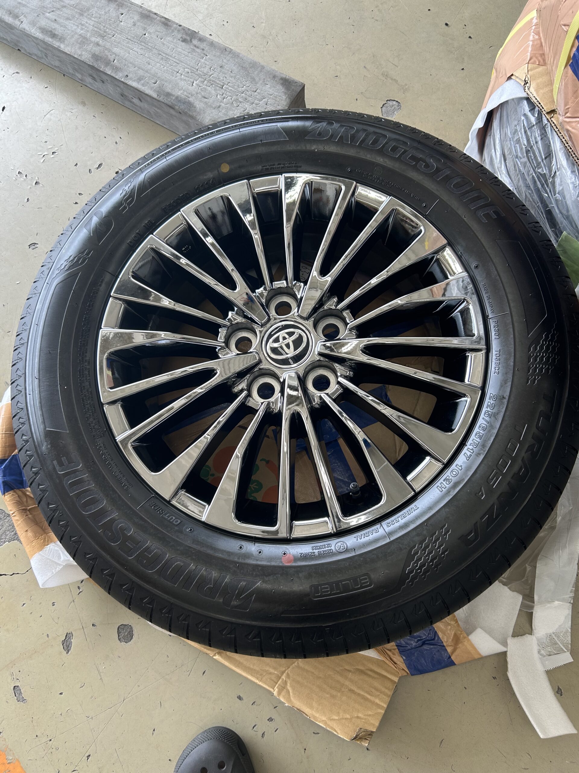 40系アルファード エグゼクティブラウンジ 純正アルミホイールセット