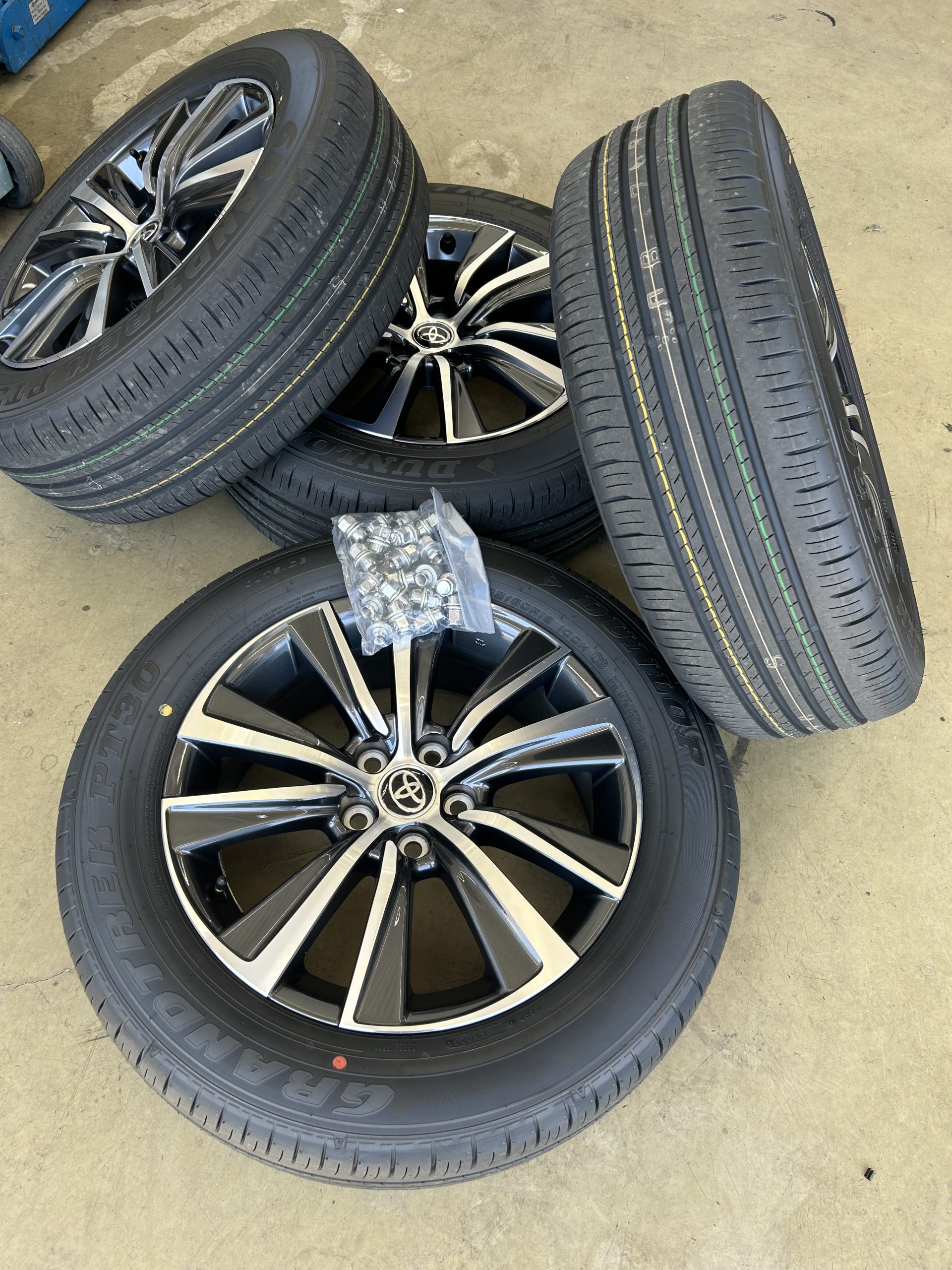 80系 ハリアー 純正アルミ66000円で買い取りました ハリアー 純正