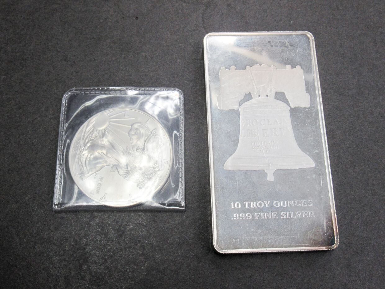 SV1000 純銀 メダル 延べ棒銀製品の買取り – キングラム