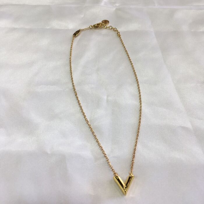 ルイ・ヴィトン LOUIS VUITTON エセンシャルV ネックレス GP – キングラム