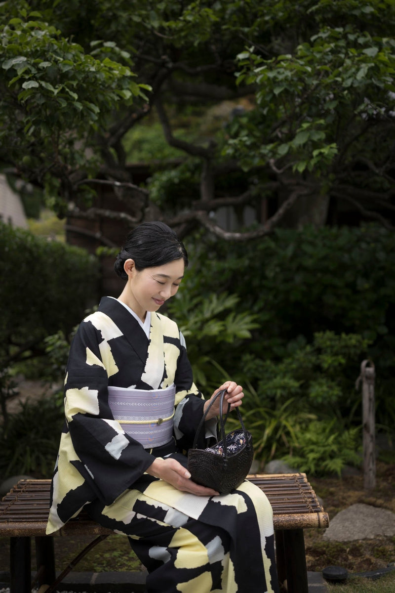 他にはないオリジナル浴衣 灯影文（ほかげもん）黒地に檸檬 [紅衣