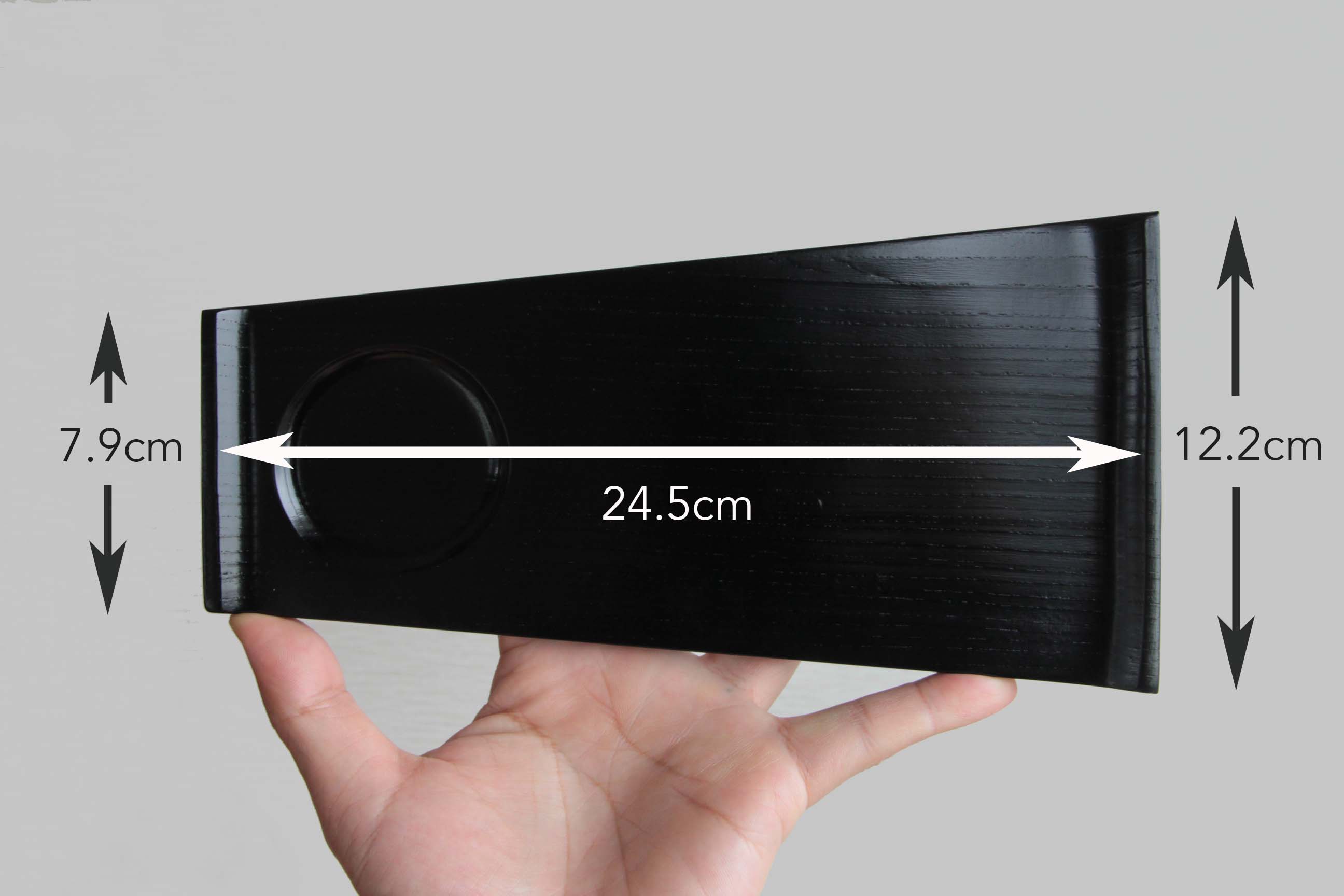 24.5cm / Black Lacquered Wooden Serving Plate – KinsenTOKYO