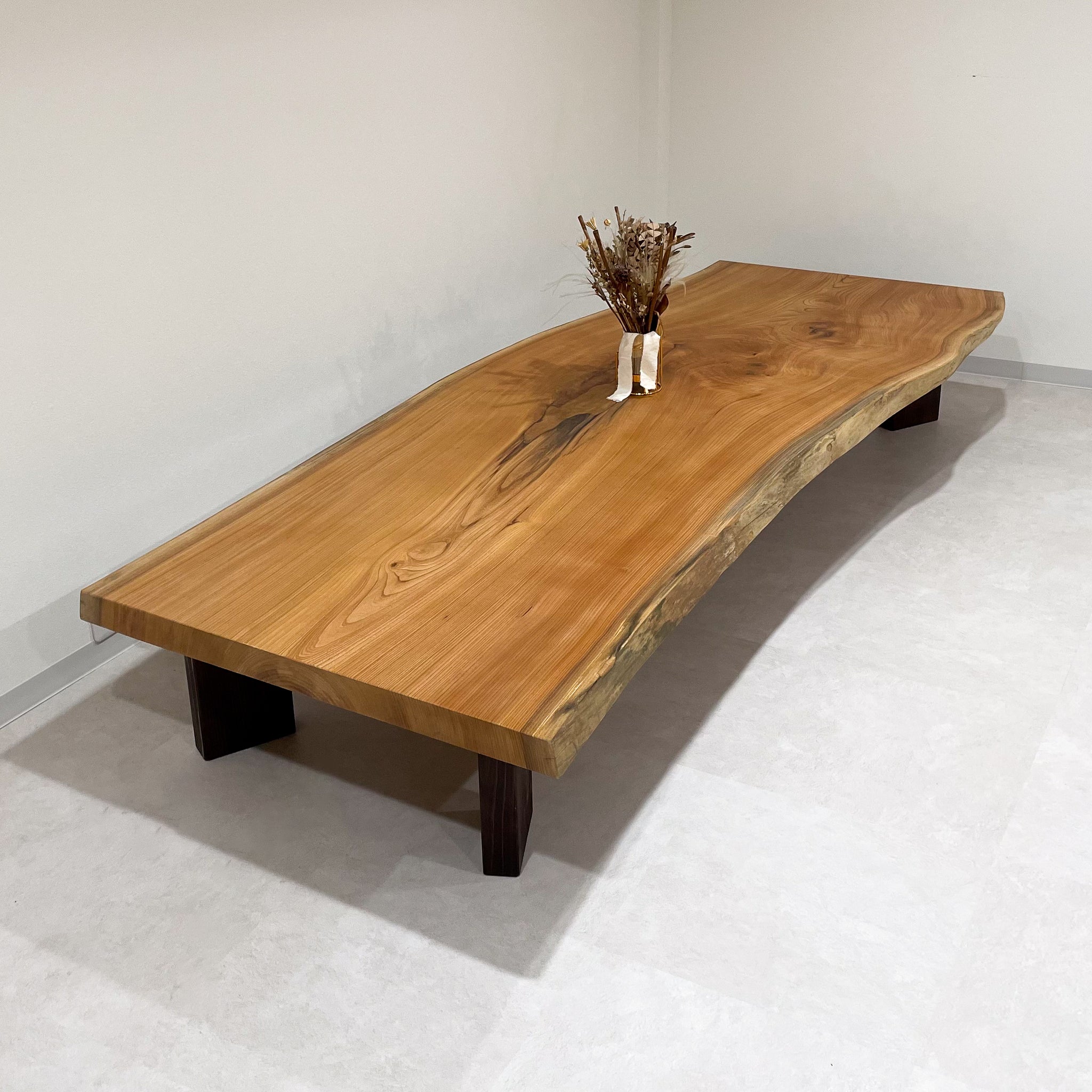 KIDOMEIMOKU 欅一枚板リビングテーブル｜250cm(6～8人掛け) – 【公式