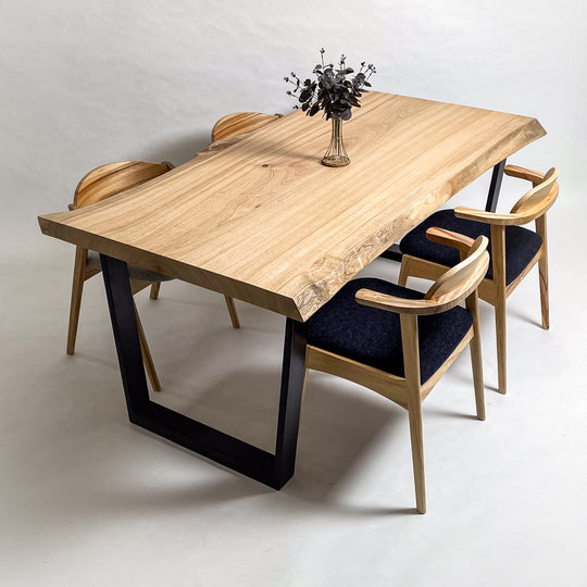 楠一枚板ダイニング 1500mm｜優しい香りと曲線美が魅力の無垢天板 楠一