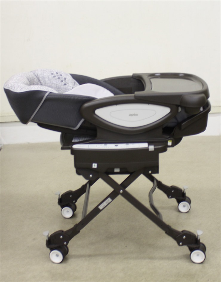 □ユラリズム オート ライト【アップリカ Aprica】 発売日2021年8月