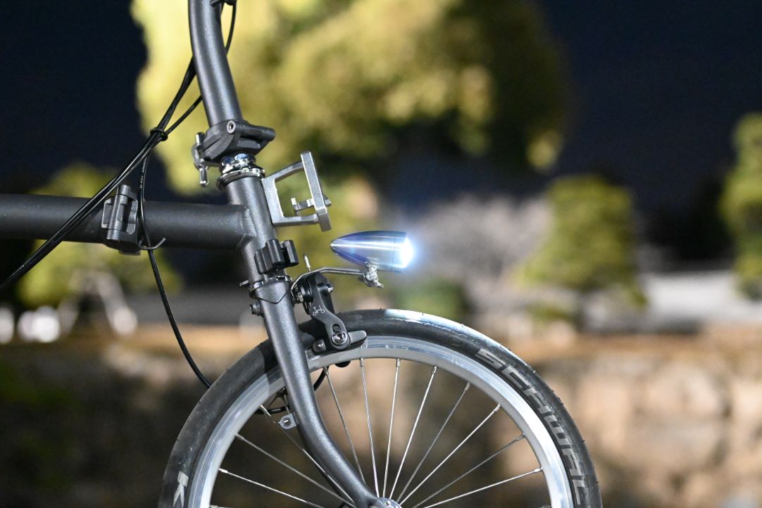 KiLEY(キーレイ) 「バレットライト」（USB充電式砲弾ライト） フロント