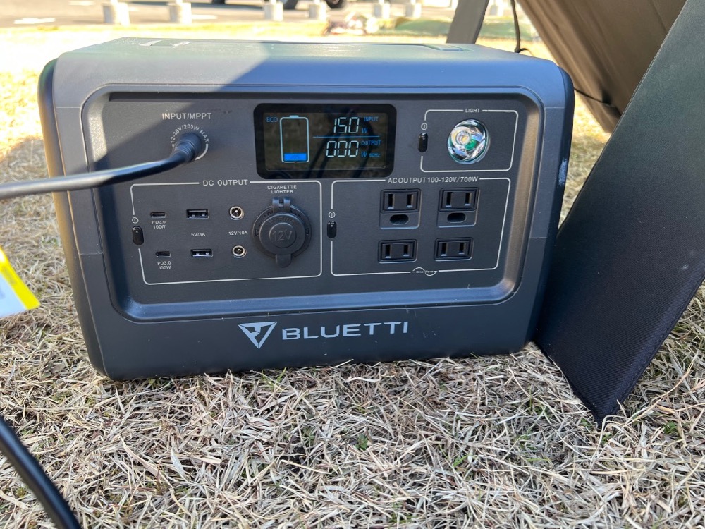 レビュー】BLUETTI SP200ソーラーパネルを使ってみたら便利だった話