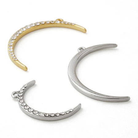 チャーム クレセントムーン(プレーン) ゴールド – 貴和製作所