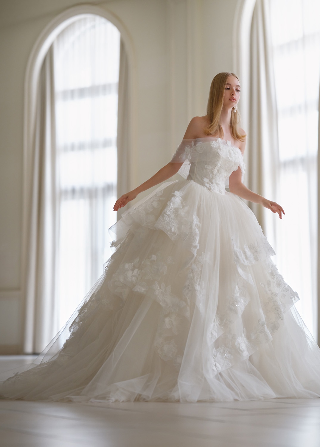 WEDDING DRESS | キヨコハタ | KIYOKO HATA 公式ページ