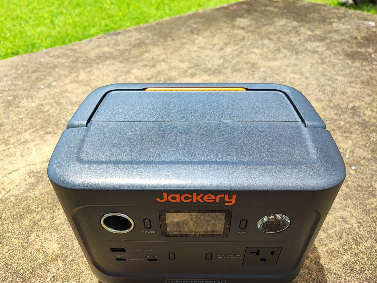 Jackery Solar Generator 300 Plus 40W Miniレビュー！アウトドアや