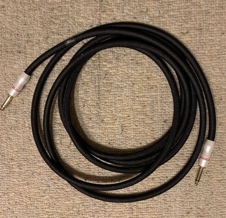 太い音と言えばモンスター】Monster Cable STUDIO PRO 1000 レビュー