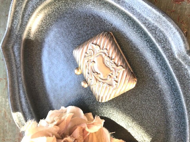 フランスアンティーク シルバープレートのピルケース バッグ型 アールデコ