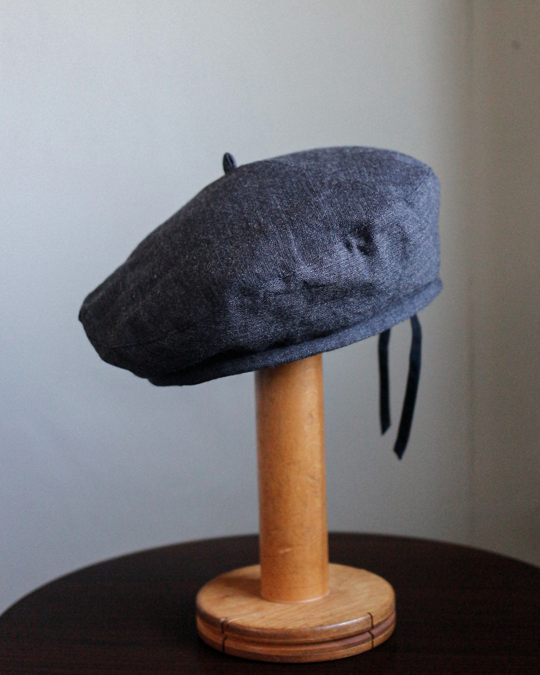 cauda / compact beret 1950s French vintage linen black – khrónios