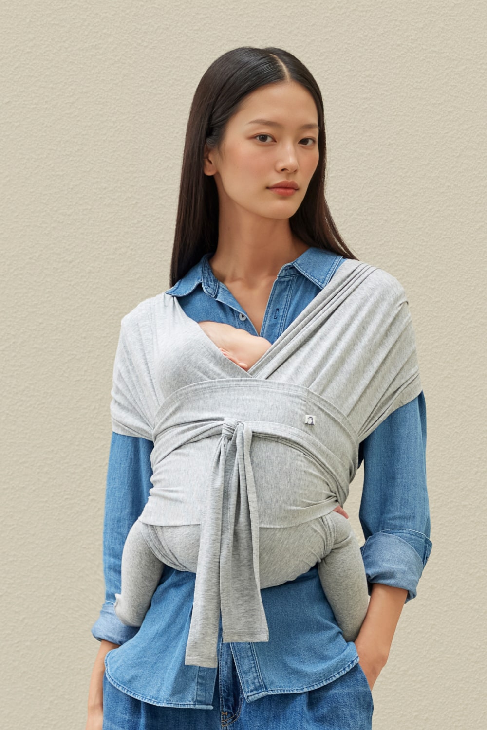 コニー抱っこ紐FLEX SoftBreeze™ | 新生児からの密着抱っこで赤ちゃん