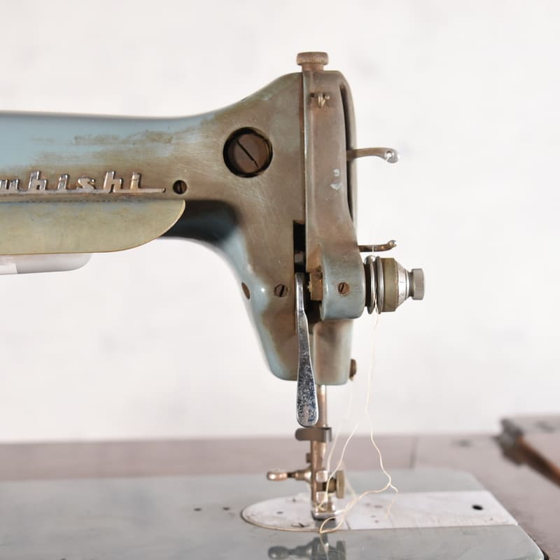 三菱 足踏みミシン / SM-14 – 神戸アンティークウェアハウス