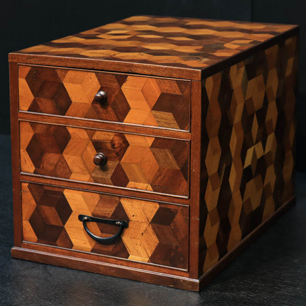 寄せ木細工 5つ引きタンス 寄せ木細工5つ引きタンス