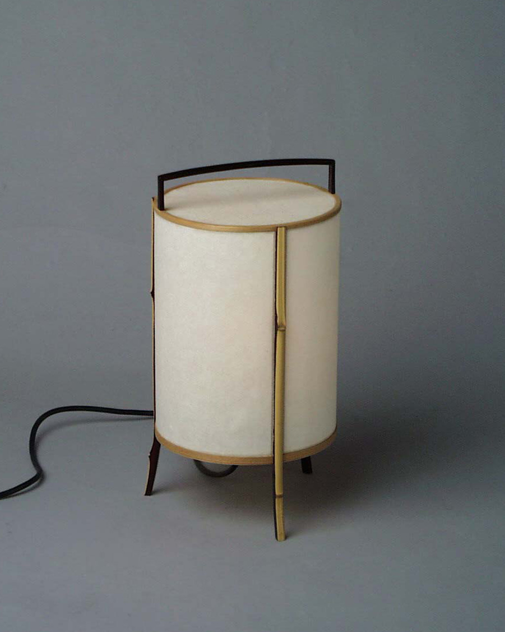 5056 杉丸手付行灯溜塗白竹柱 - KOHSEKI SASHIMONO