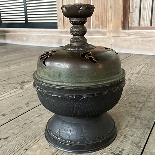 銅製蓮華式香炉【寺宝解説】 | 清浄心院 高野山文化歴史研究所【公式】