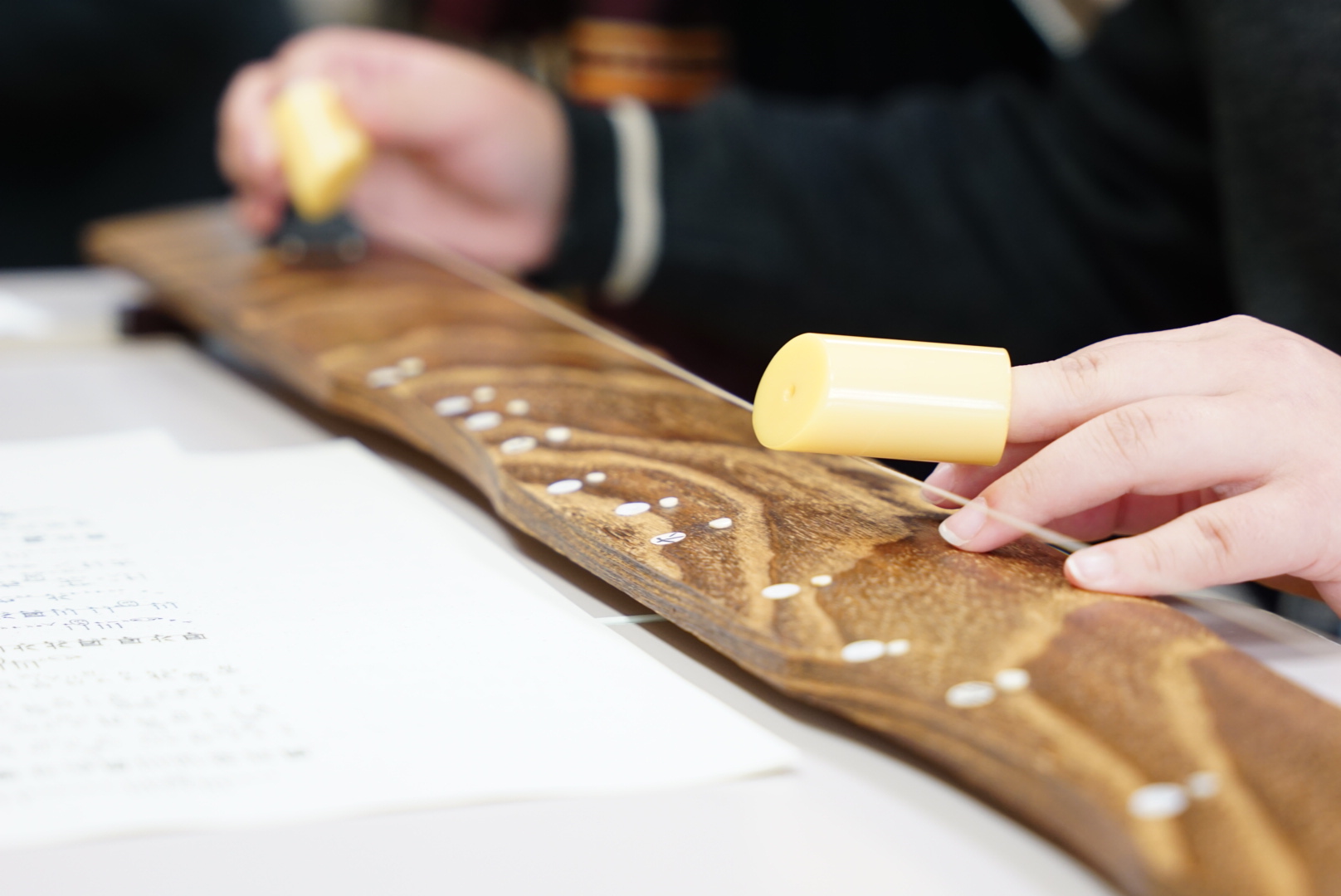 土佐一絃琴】特別授業が始まっています – 高知県立高知丸の内高等学校