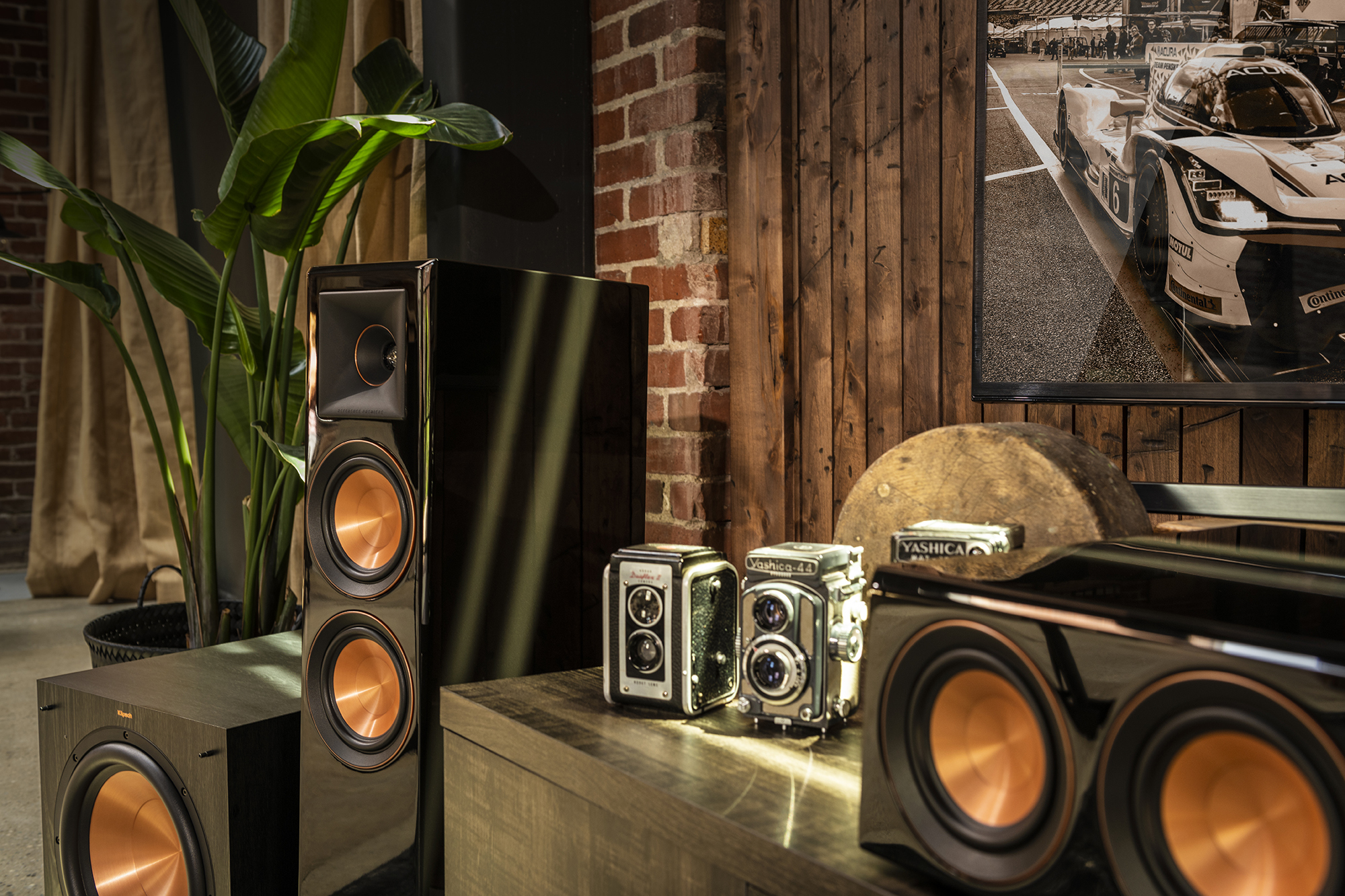 Klipsch | RP-8000F Piano Black