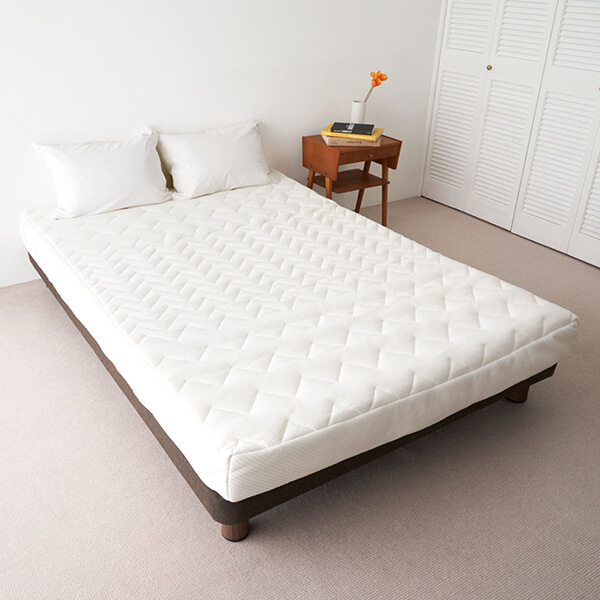 雲のやすらぎプレミアム マットレス｜雲の上で寝ているような寝心地の