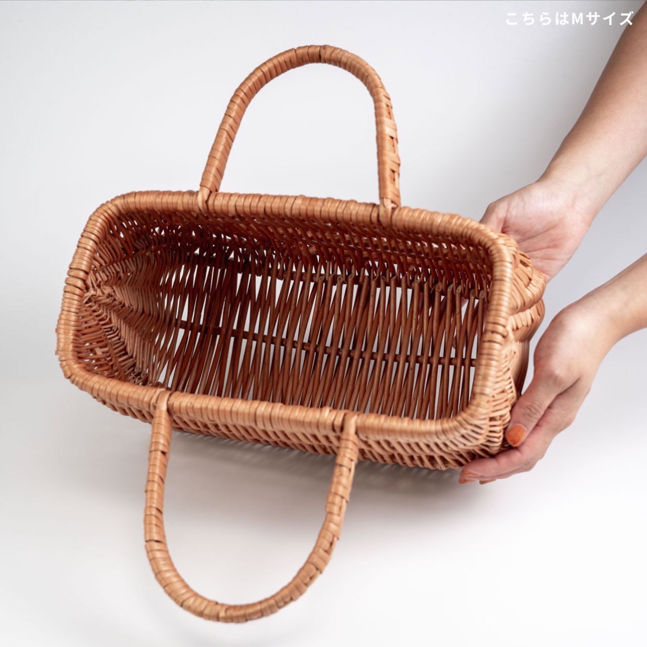 ラトビアの工房で作るハンドメイドかご | 柳のかごバッグ S