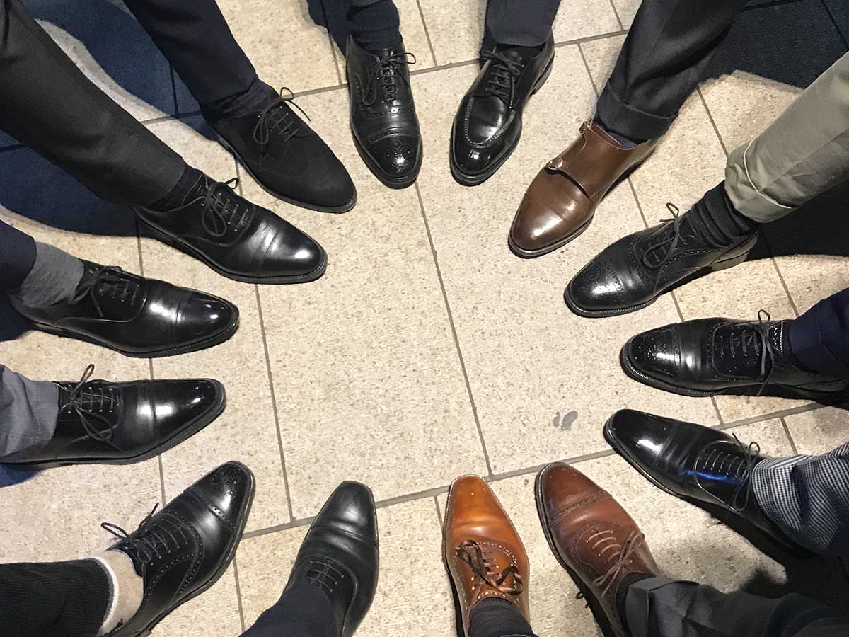 黒の内羽根ストレートチップを9ブランド計10足、まとめて並べてみまし