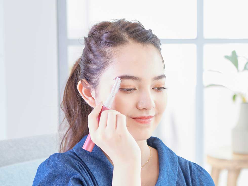 乾電池式フェイスシェーバー＆ノーズケアKLC-0860 | コイズミ