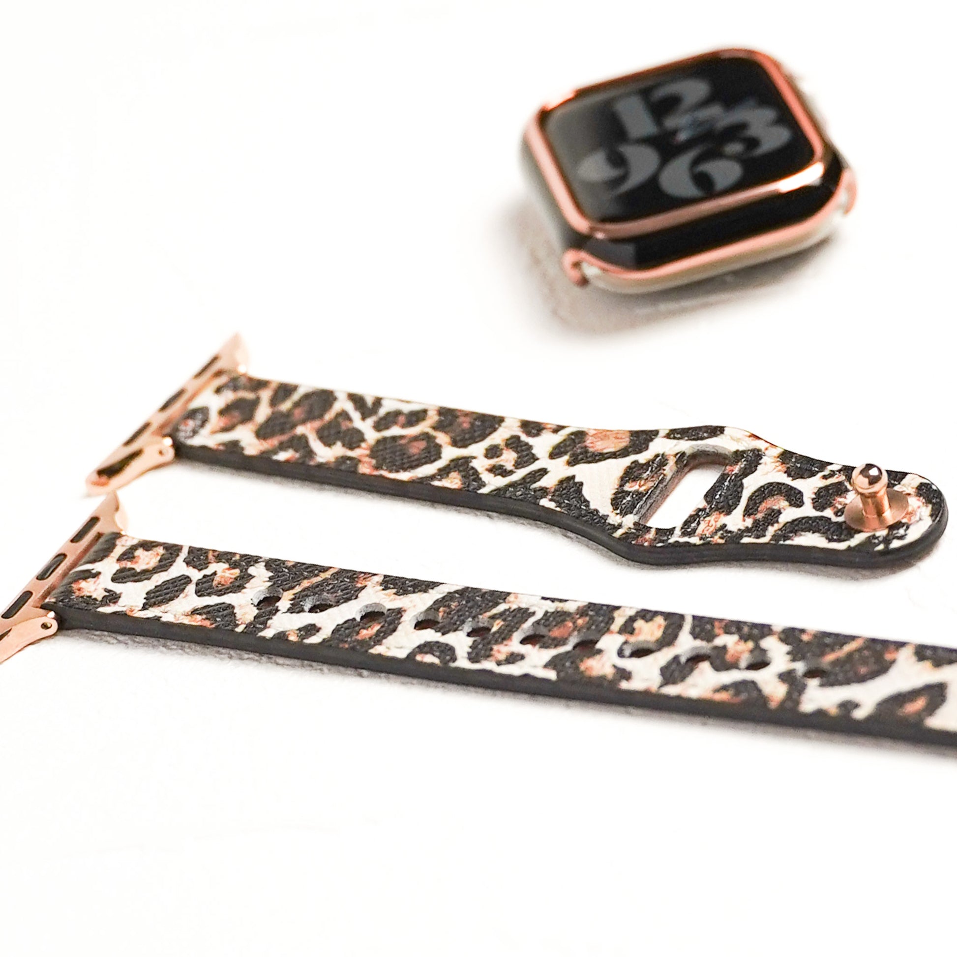 レオパード スリムレザー アップルウォッチバンド ヒョウ柄 Apple