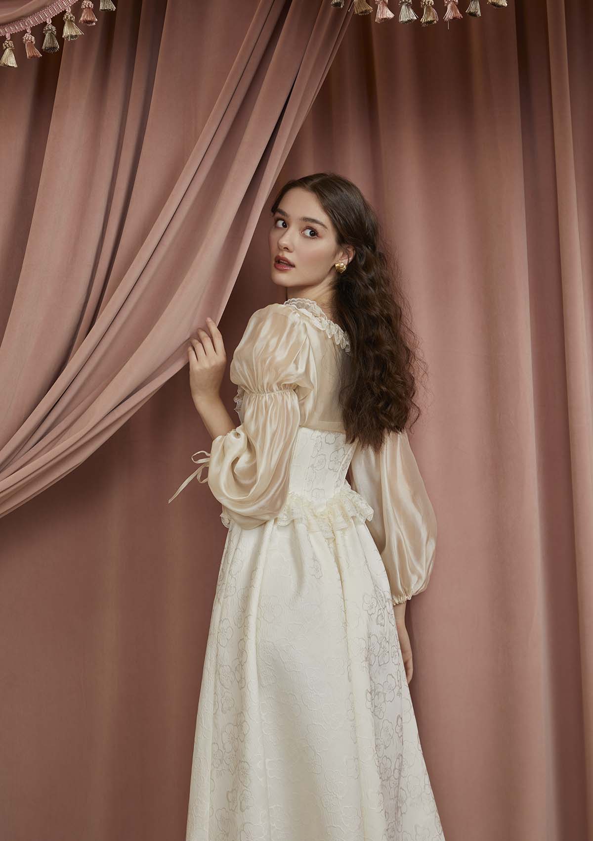 2.20-lace-1871_9373c65b-14ea-