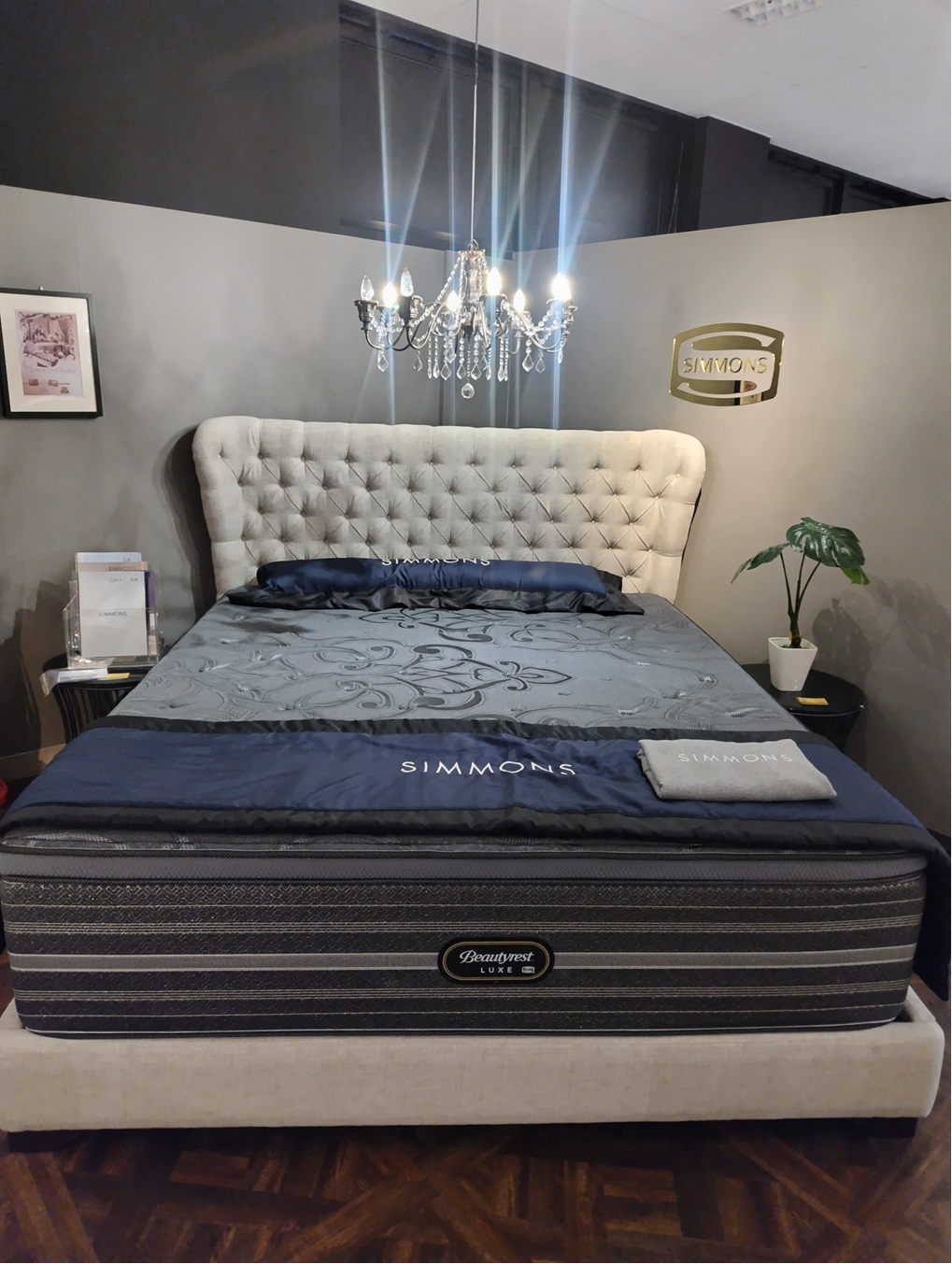 スタッフオススメ！シモンズの最高級マットレスをご紹介します