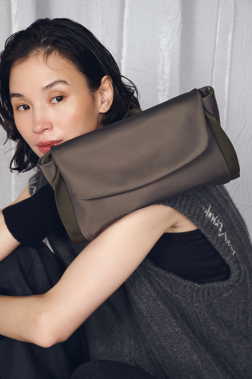 CROSSBODY BAG UTILITY MINIMAL NYLON【031678】 – LAQUOH