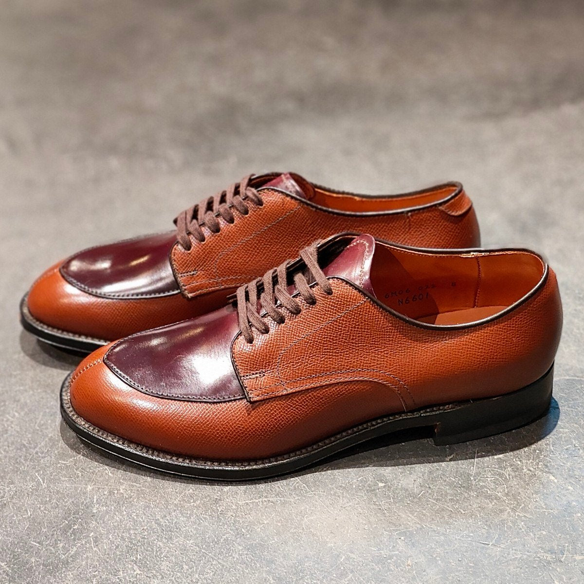 希少 新品未使用 【ALDEN】オールデン×BEAMS 別注 N6601 Vチップ