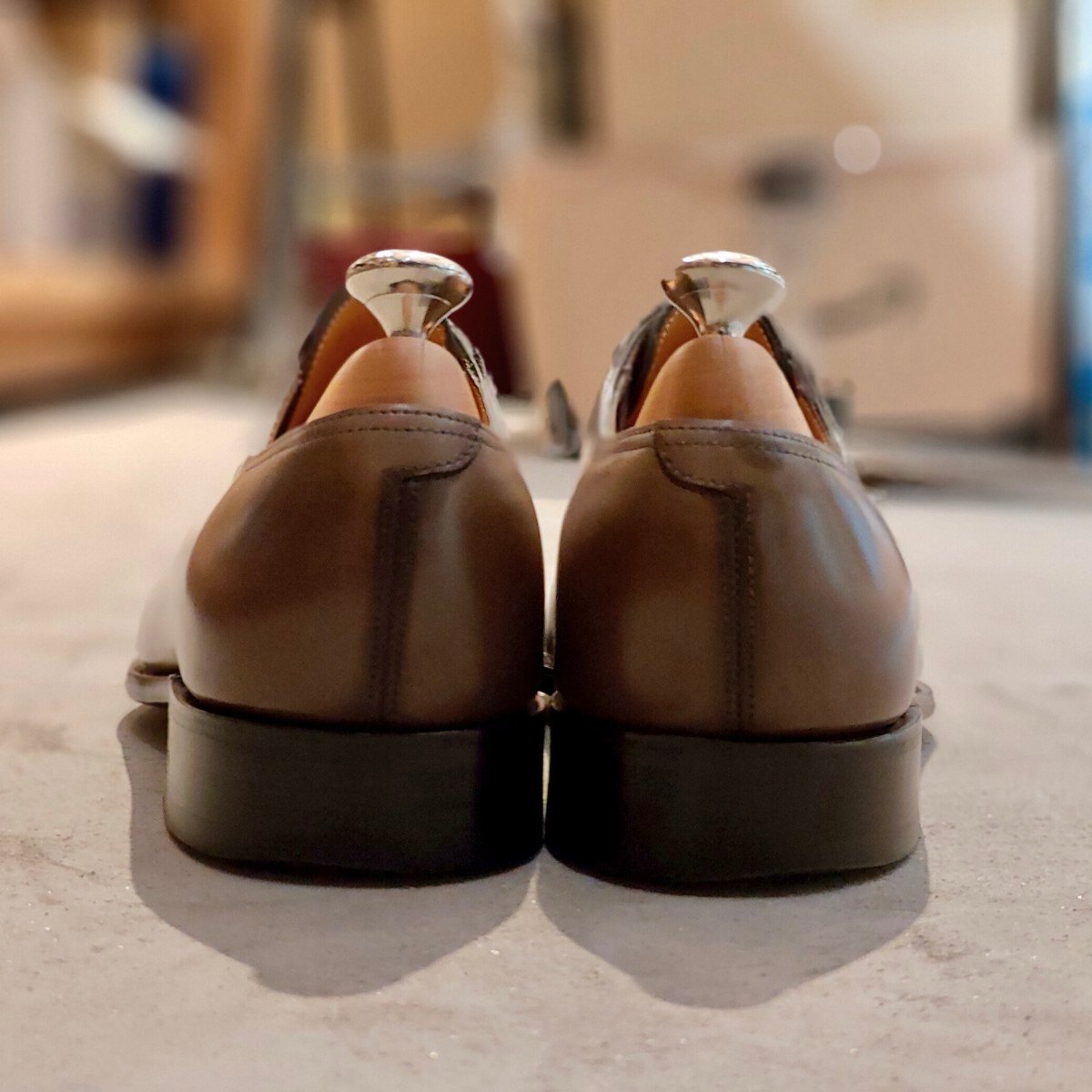 希少 使用数回 【JOHN LOBB】ジョンロブ 2002イヤーモデル ブラウン