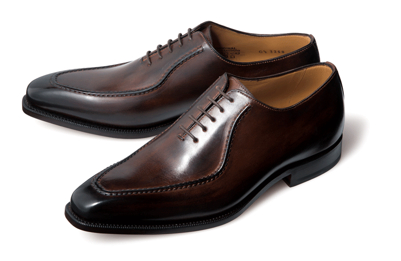 スマートなシルエットが特徴の『FRANCESCO BENIGNO （フランチェスコ