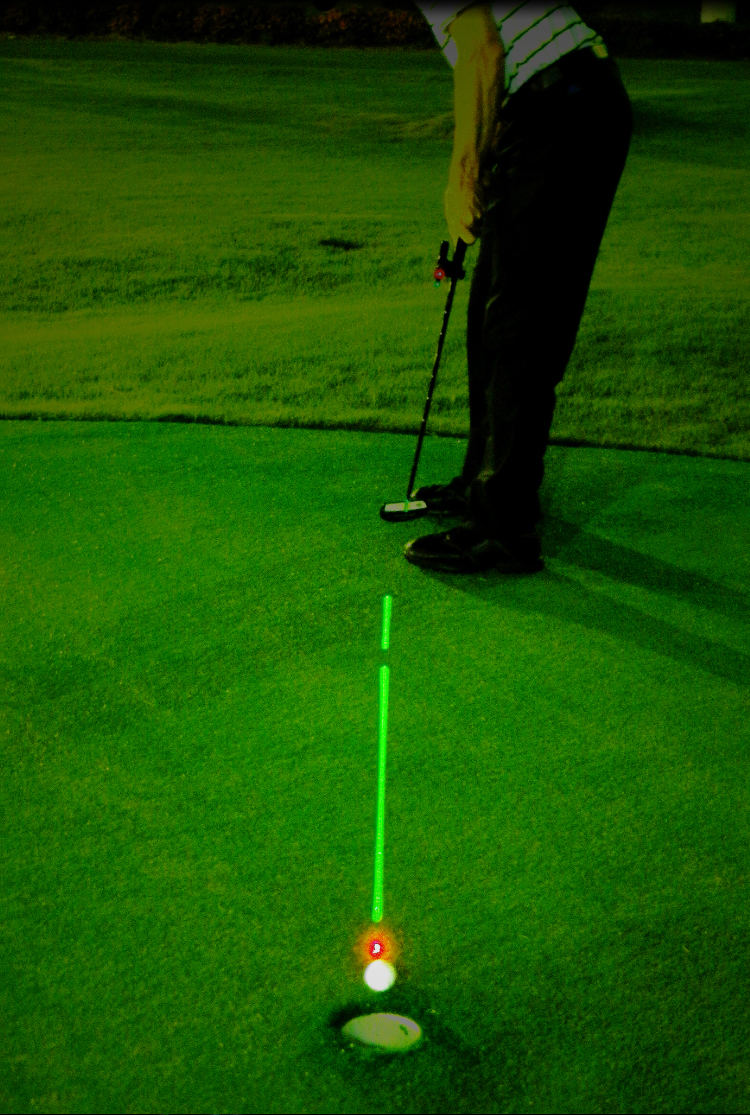 レーザーパット［Laser Putt］／レーザーがボールをカップへいざなう