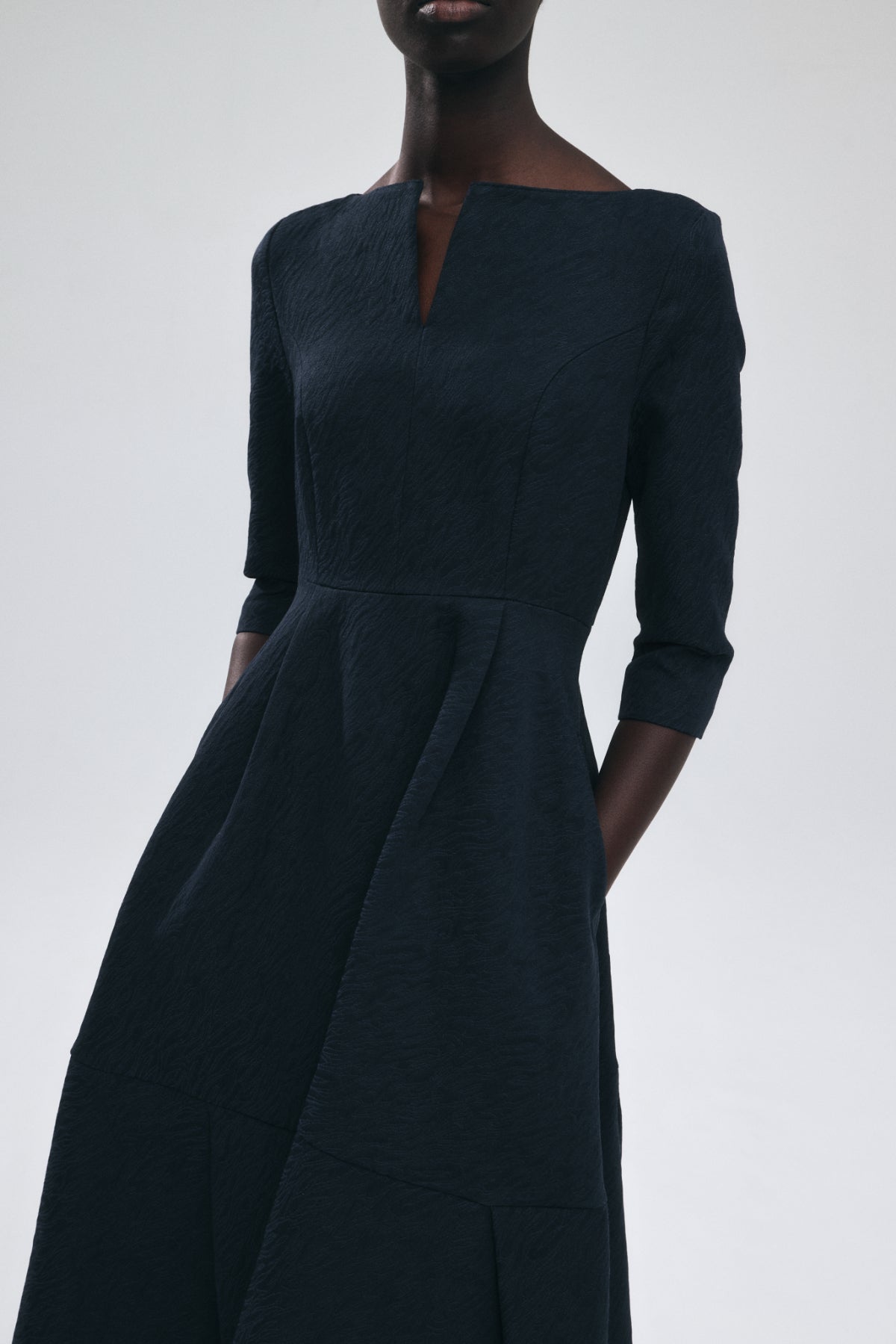 Keyneck Jacquard Dress – L'AUBE BLANC