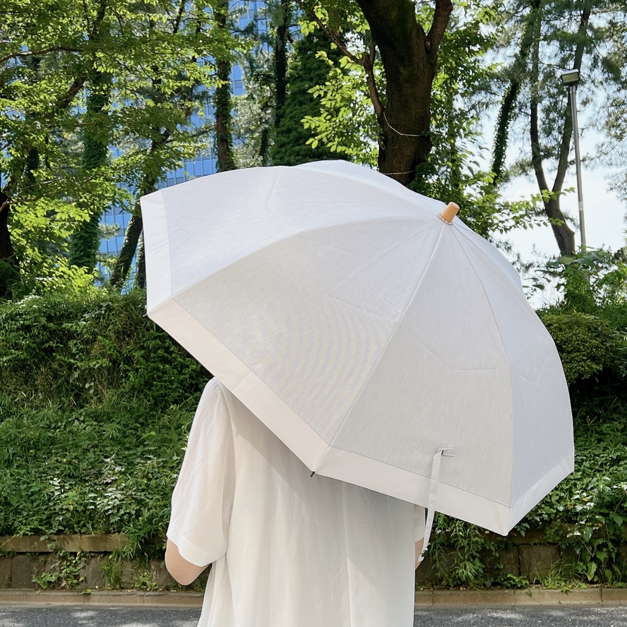 真夏の紫外線対策【サンバリア100】で日傘を更新 | LEE