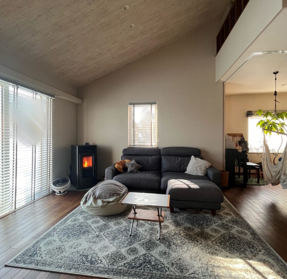 無印良品】ソファ買い替え奔走記。木製フレームフェザーポケットコイル