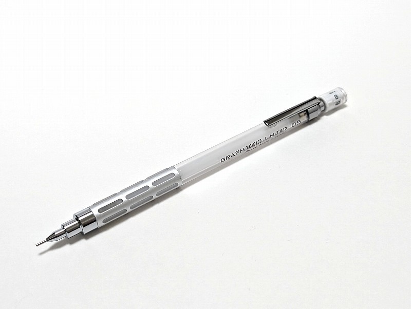 グラフ1000 TSUTAYA限定カラーはクリアで美しい