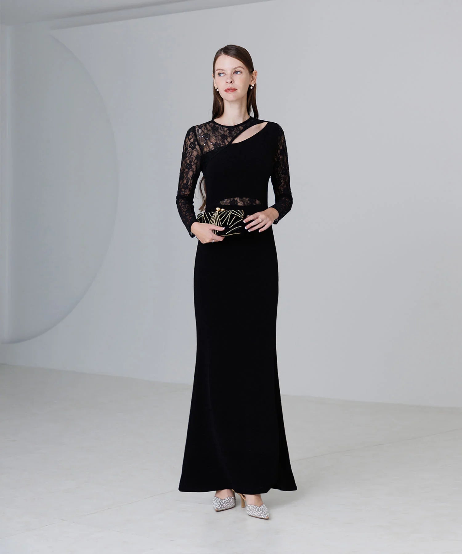 LEJA LUXE】アシンメトリーレーススリムフィットIラインドレス