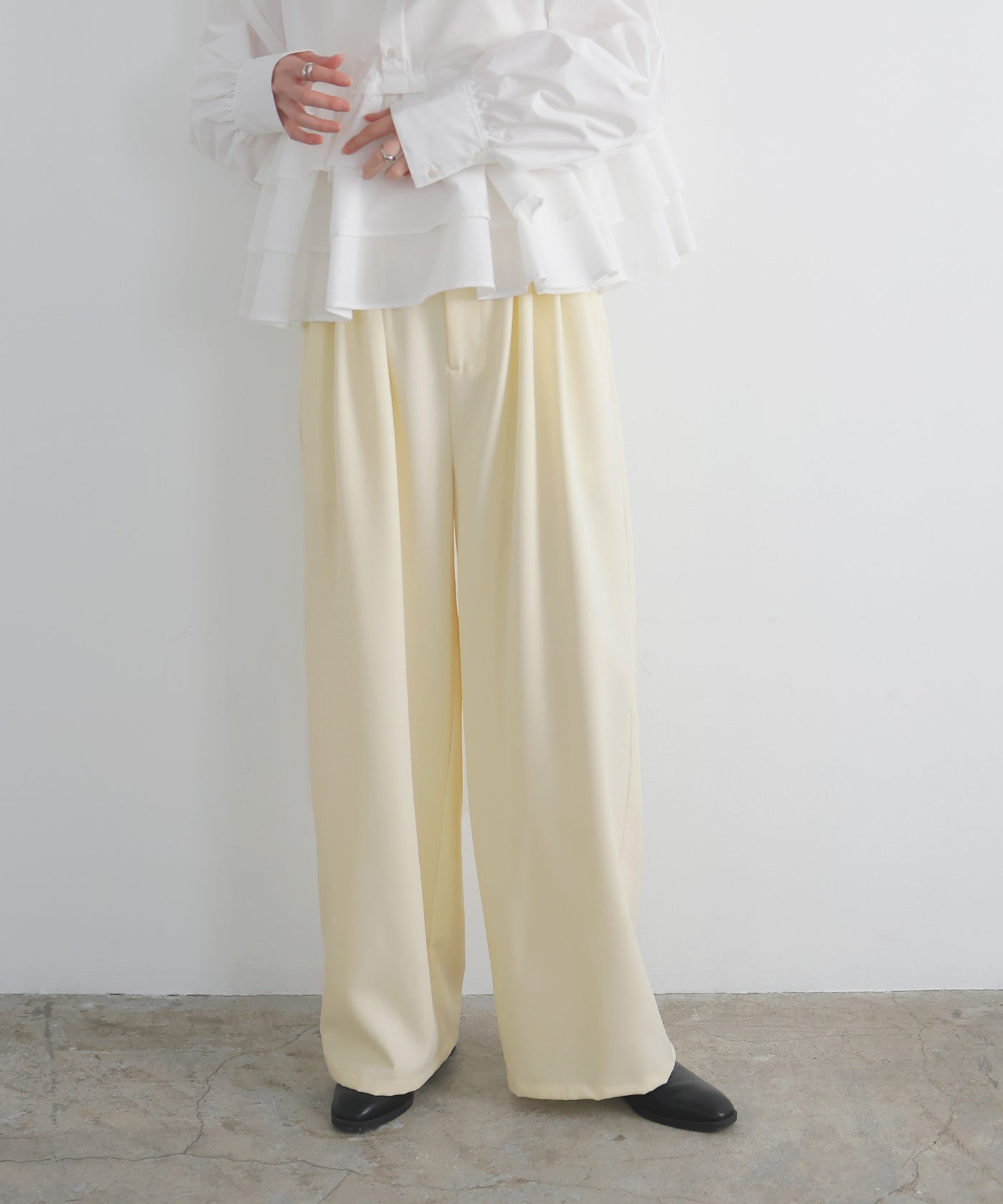 メニータックカラーパンツ – LIAN