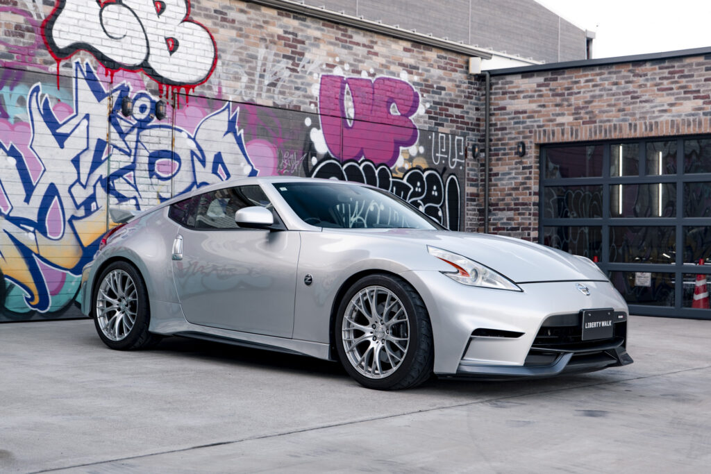 NISSAN 370z Z34 - LIBERTY WALK | リバティーウォーク