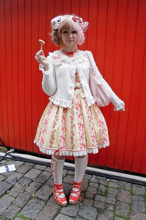 イチゴとリボンでラッピング♡Angelic Pretty スウィートリボン