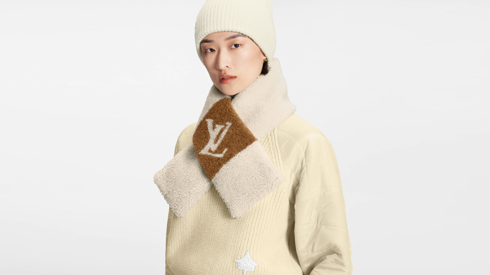 ルイヴィトンから新作マフラーが登場！寒い冬にぴったりなアイテムをご