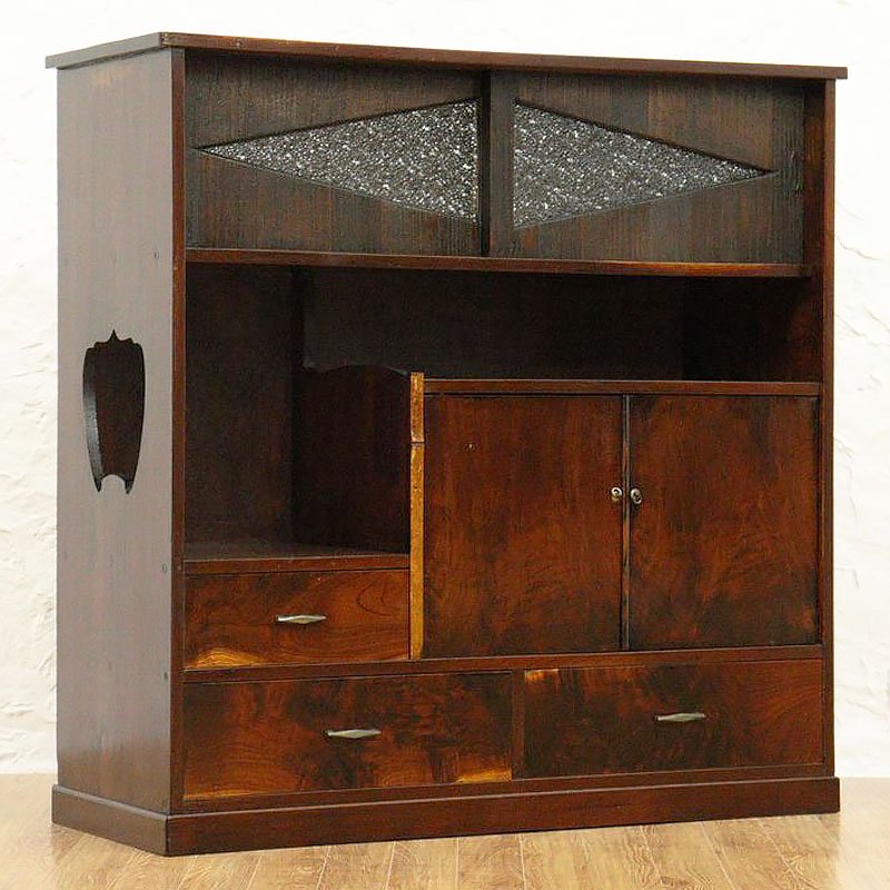 和箪笥・時代箪笥のアンティーク一覧｜種類と特徴も紹介