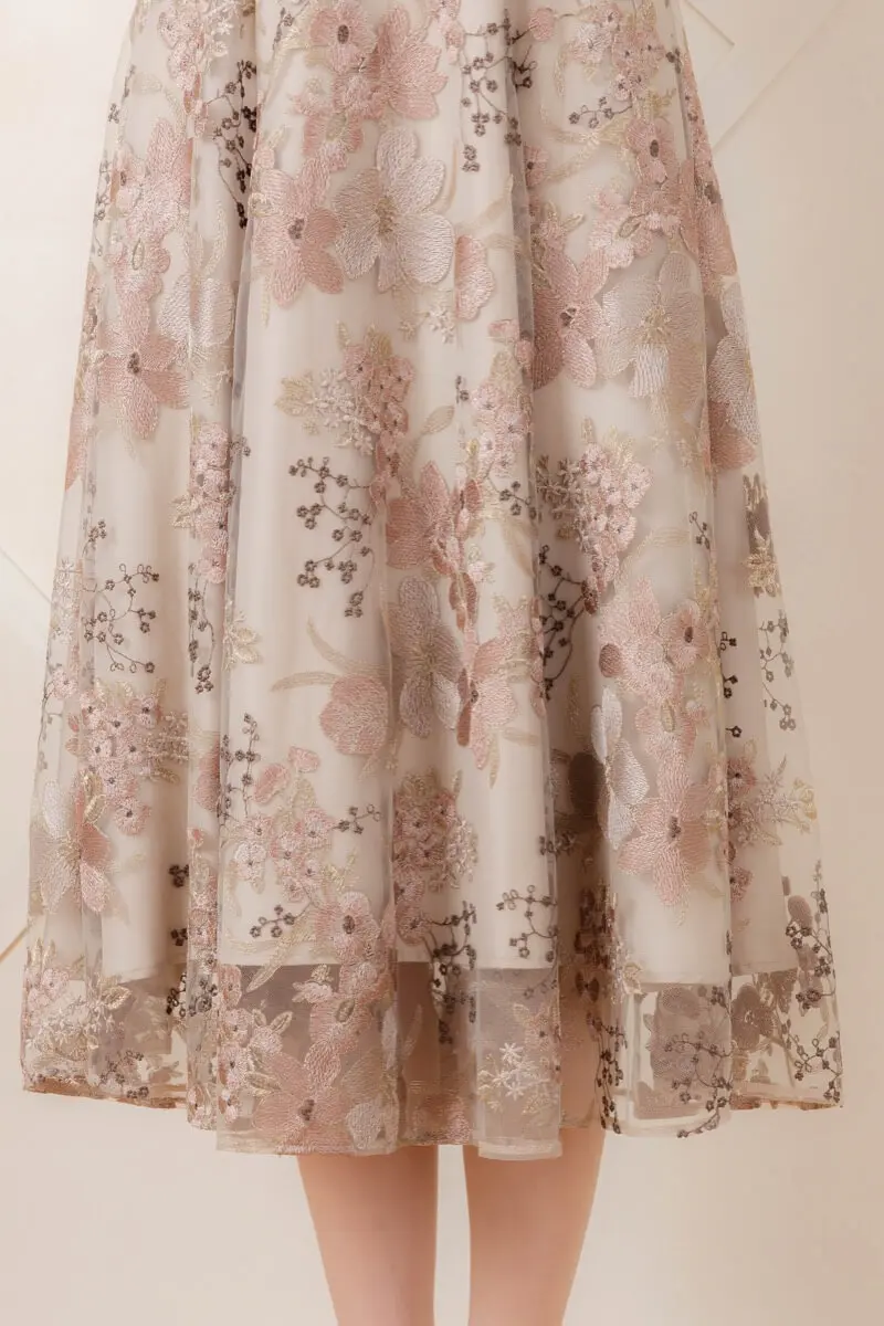 ピンクのフラワーエンブロイダリードレス | Dorry doll | M | 結婚式