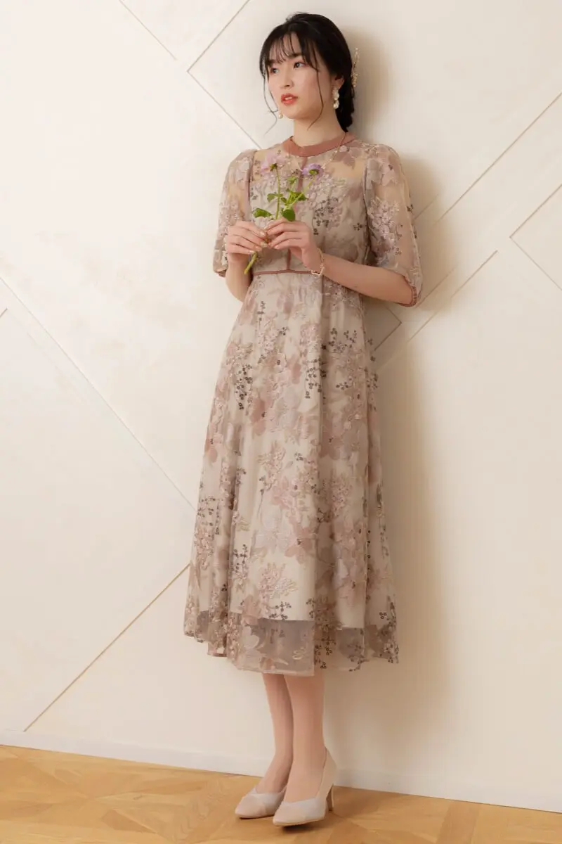ピンクのフラワーエンブロイダリードレス | Dorry doll | M | 結婚式