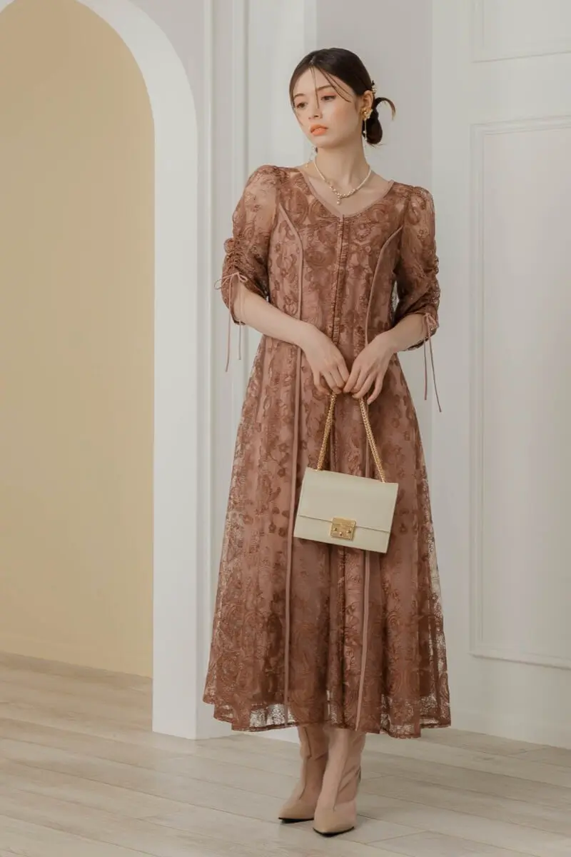 ピンクのエンブロイダリーレイヤードドレス | Dorry doll | M